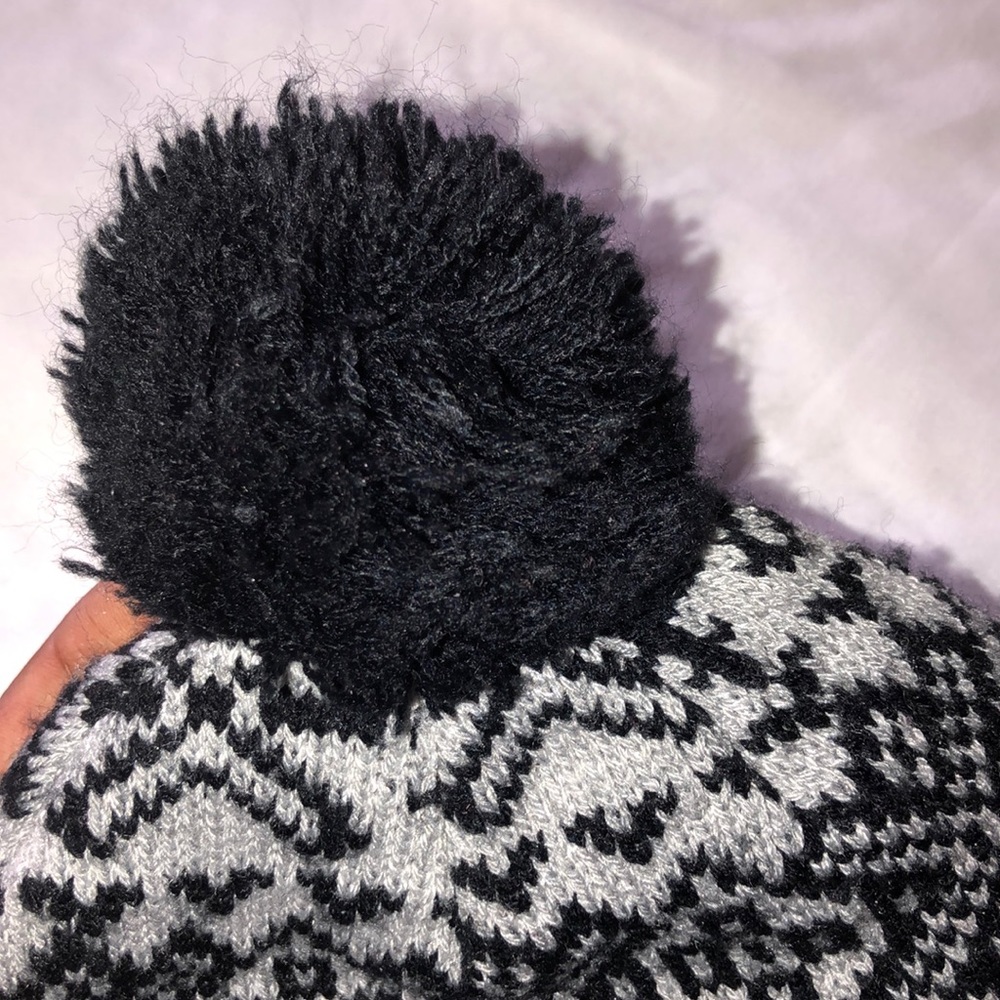 Hat - Picture 3 of 3